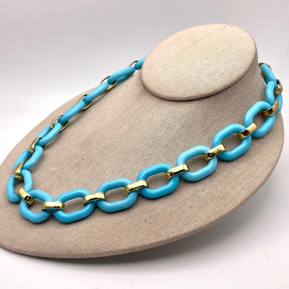 Cute Vintage Aqua Blue Acrylic and Gold Tone Link Chain Necklace - Picture 6 of 14